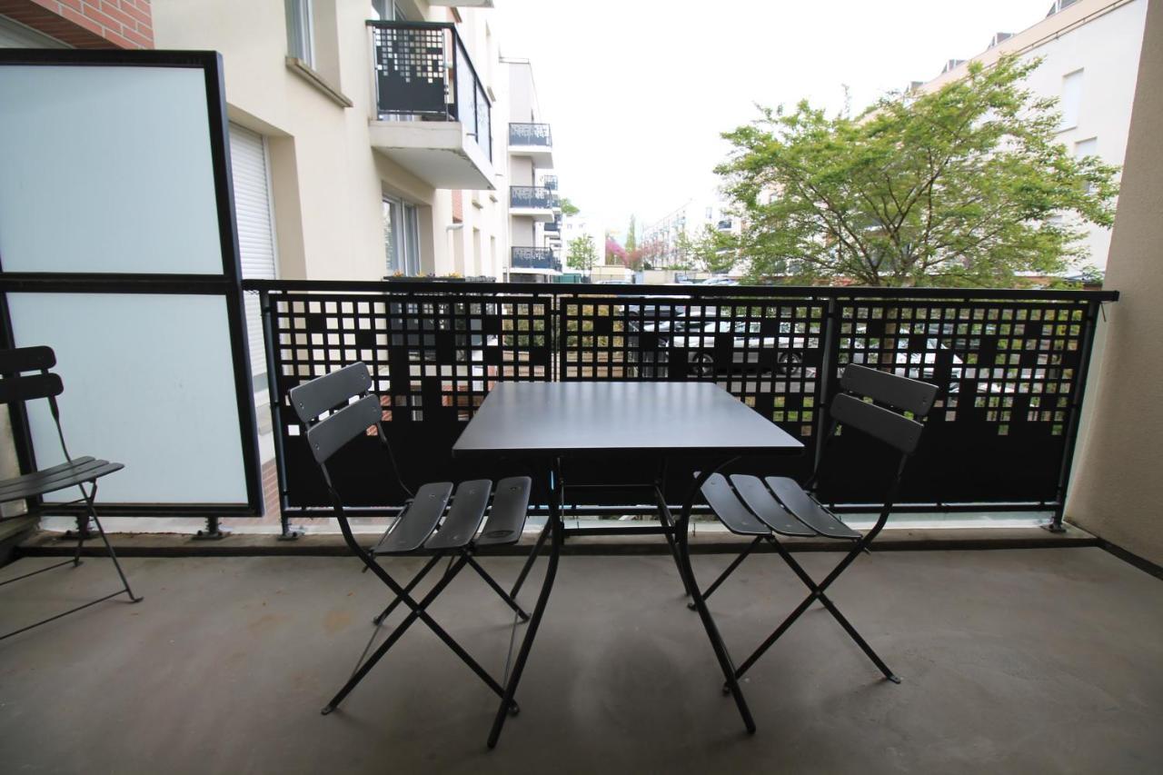 Grand Studio tout équipé, proche Gare RER C Paris, Centre Hospitalier et Centre Ville Arpajon Exterior foto